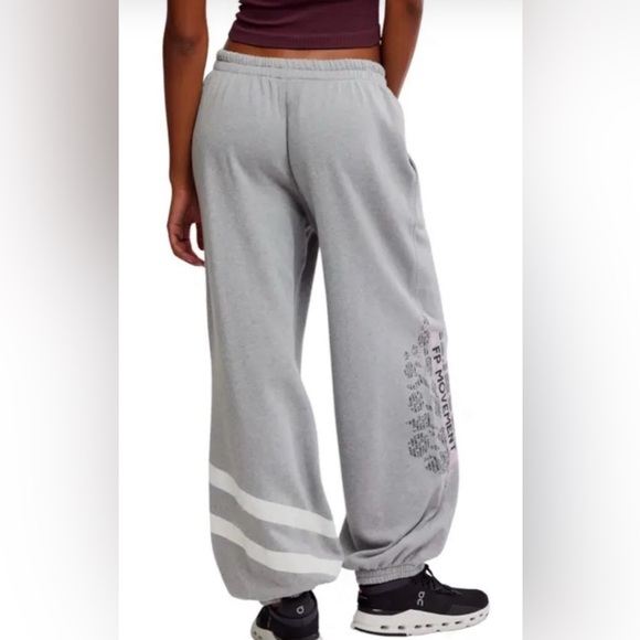 Free People FP Movement All Star Oversize Graphic Joggers. NWT.
Heather gray - Picture 5 of 9
